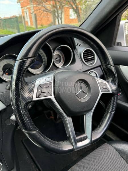Mercedes Benz C Klasa -  kompletan auto u delovima