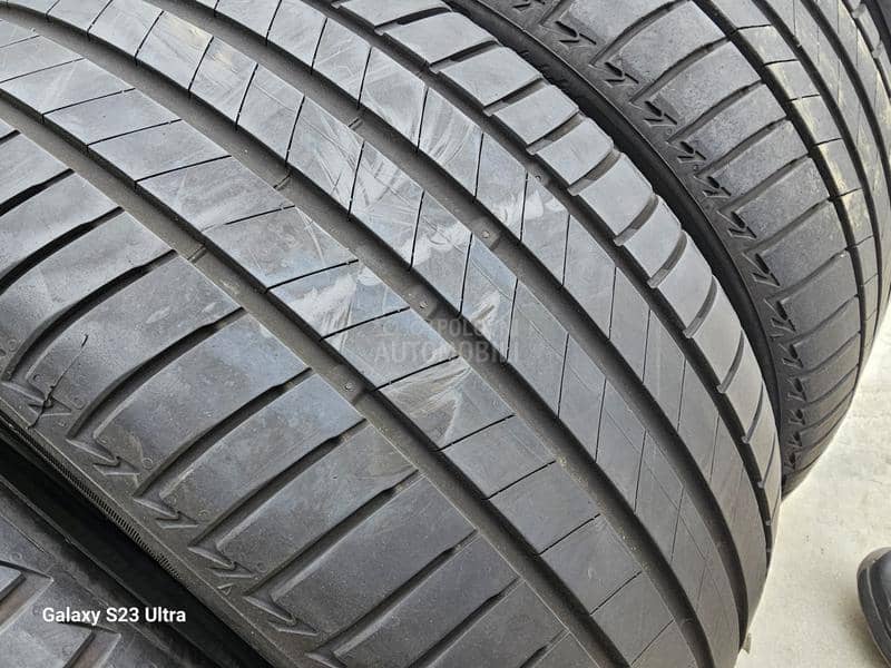 Bridgestone 245/40 R19 Letnja