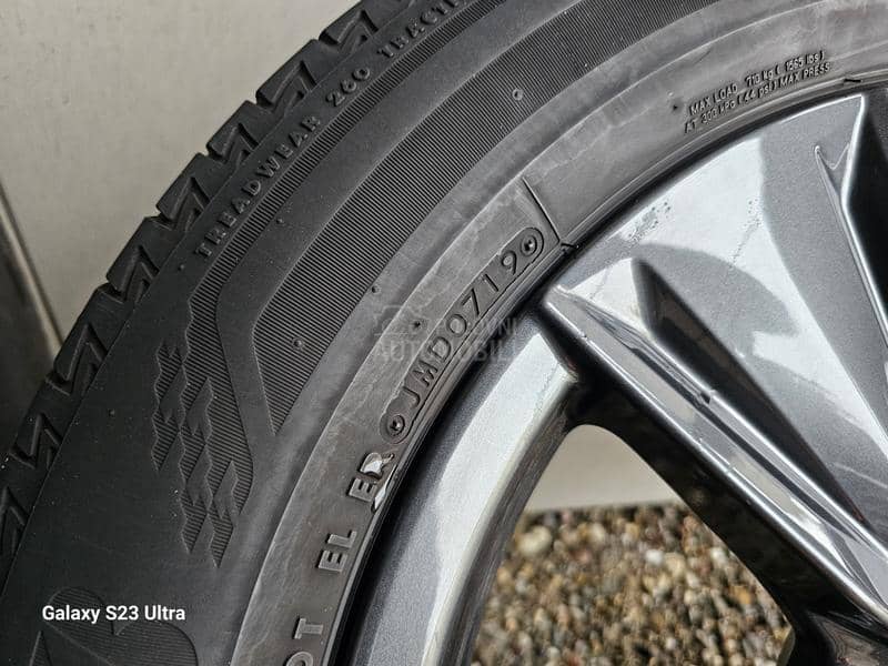 Bridgestone 215/60 R17 Letnja
