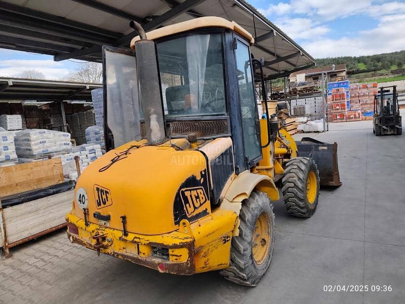 JCB utovarivac 407B