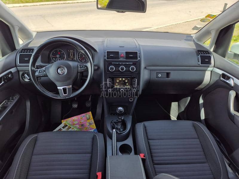 Volkswagen Touran 1.6 tdi CUP