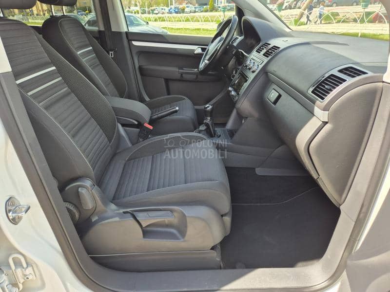 Volkswagen Touran 1.6 tdi CUP