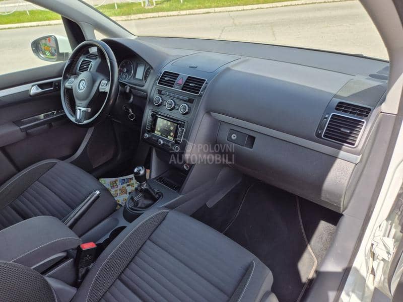 Volkswagen Touran 1.6 tdi CUP
