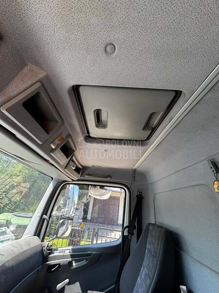 Mercedes Benz Atego 818 rampa