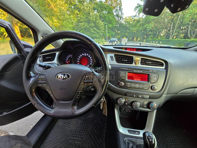 Kia pro_cee`d 1.6 GDI