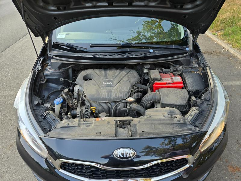 Kia pro_cee`d 1.6 GDI