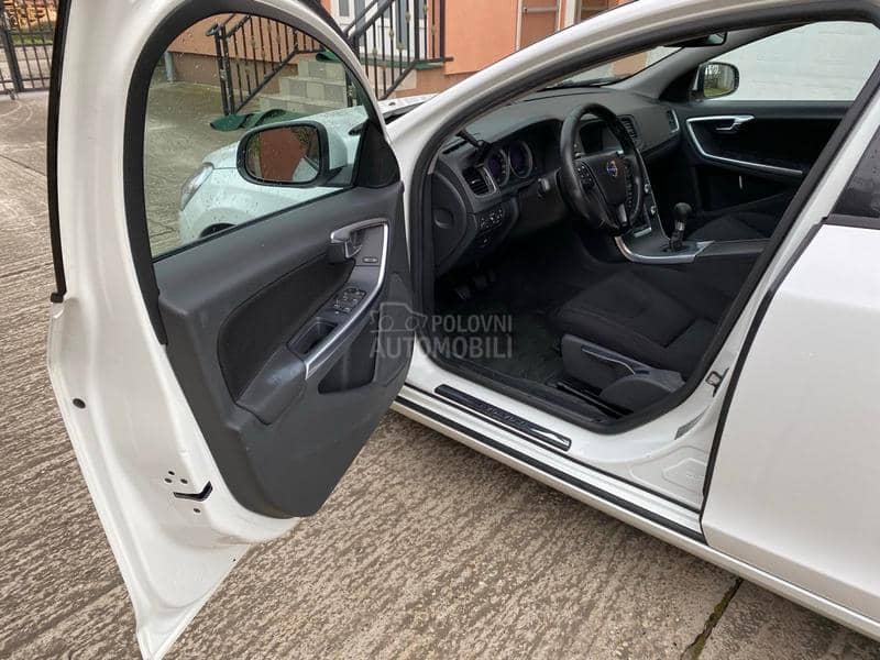 Volvo V60 1.6 D