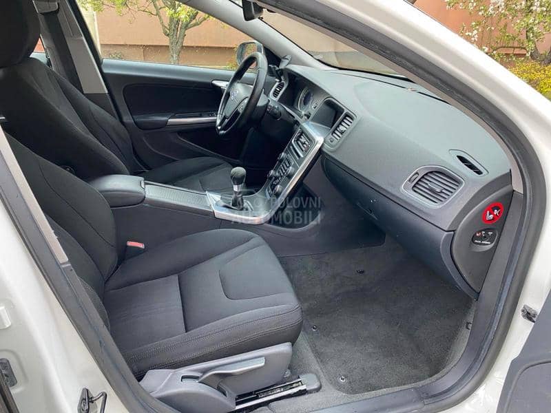 Volvo V60 1.6 D