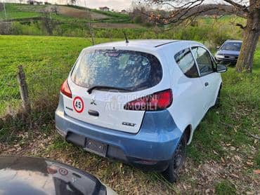 Mitsubishi Colt -  kompletan auto u delovima