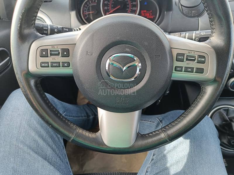 Mazda 2 sport