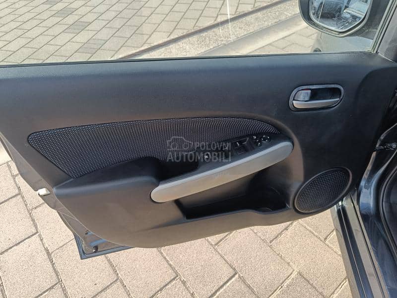Mazda 2 sport
