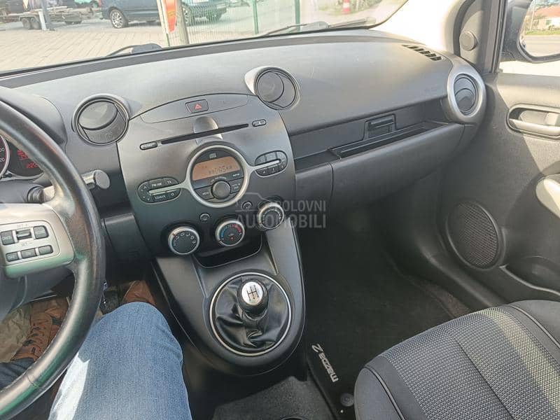 Mazda 2 sport