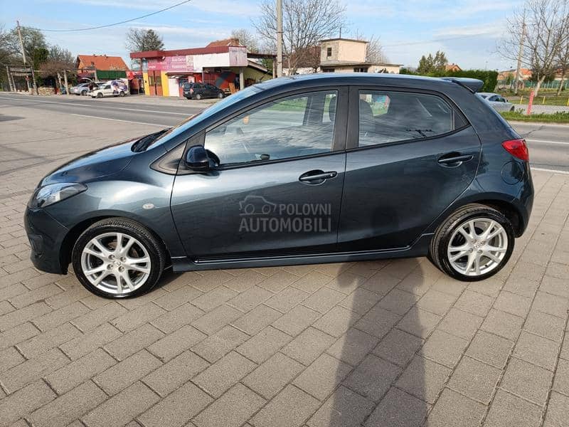 Mazda 2 sport
