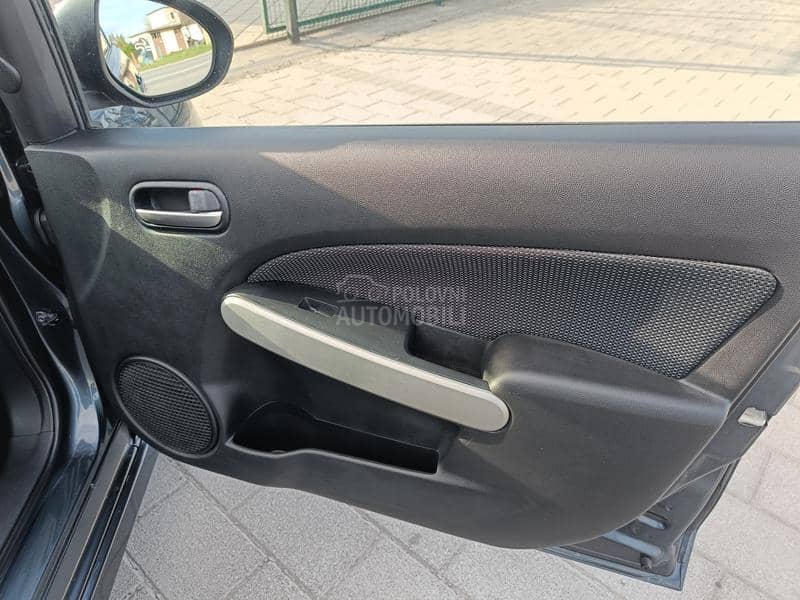 Mazda 2 sport