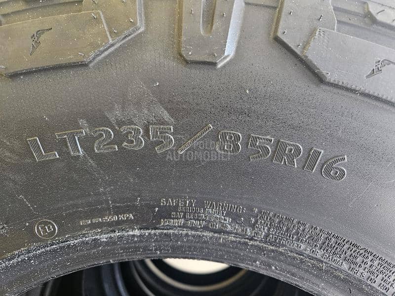 Goodyear 235/85 R16 Zimska