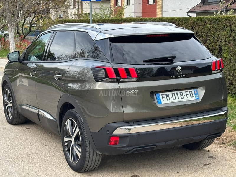 Peugeot 3008 1.5HDI ALLURE