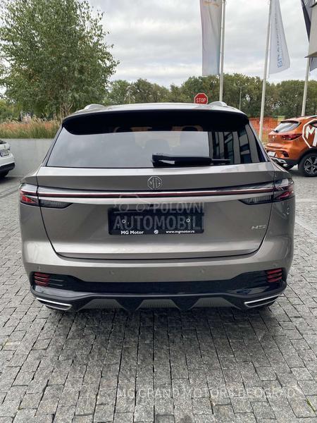 MG HS Luxury NOVI