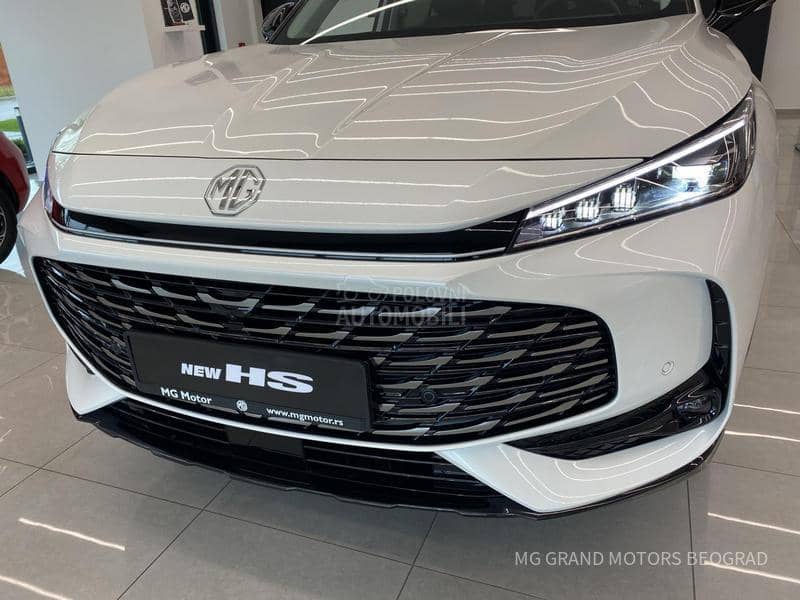 MG HS Luxury NOVI