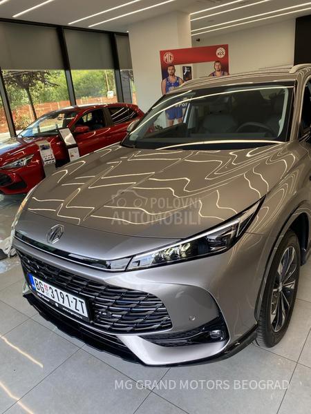 MG HS Luxury NOVI
