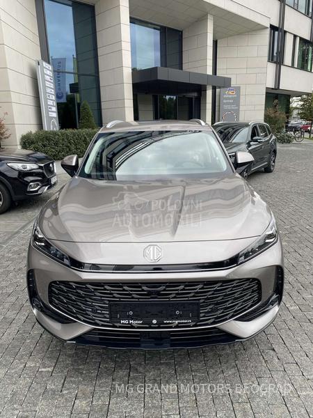 MG HS Luxury NOVI