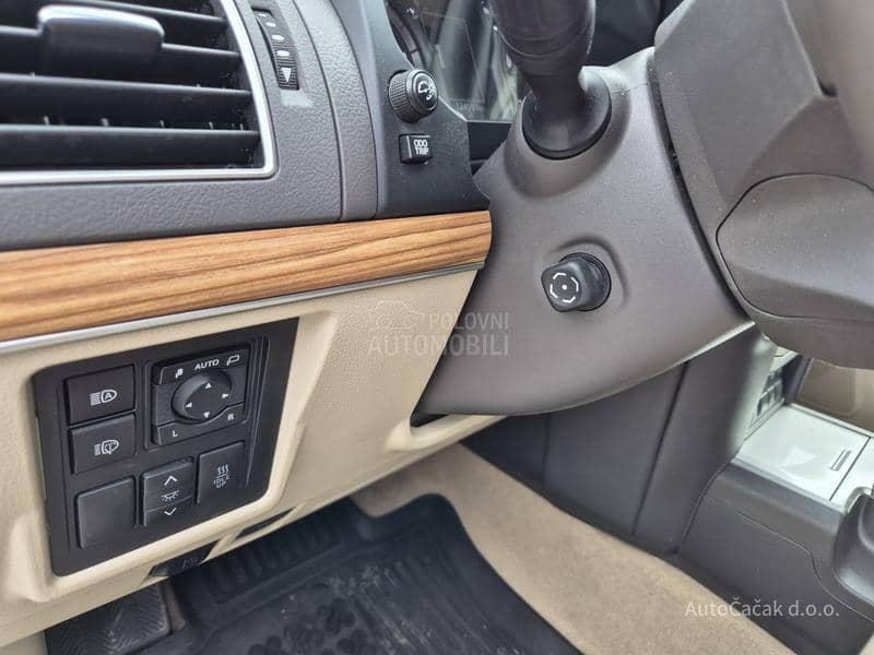 Toyota Land Cruiser REZERVISAN