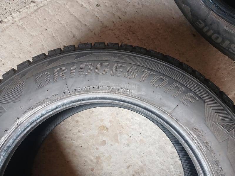 Bridgestone 225/65 R17 Zimska