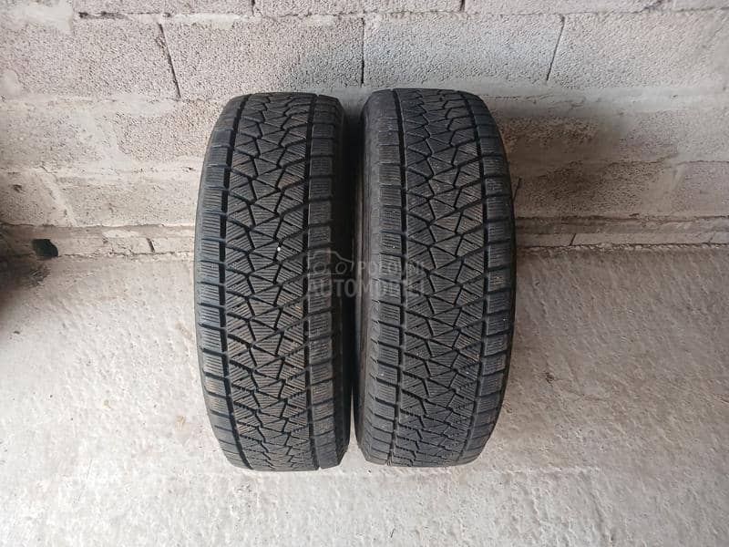 Bridgestone 225/65 R17 Zimska