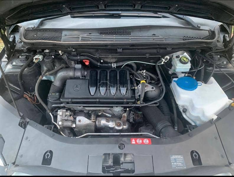 Mercedes Benz B 180 