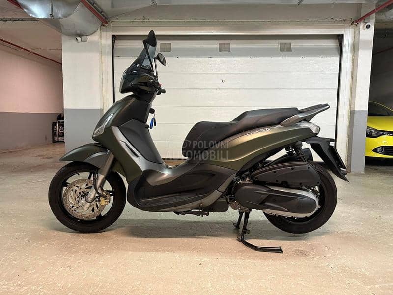 Piaggio Beverly 350 ST