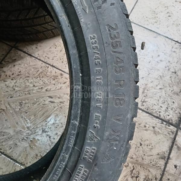 Continentalxl 235/45 R18 Zimska