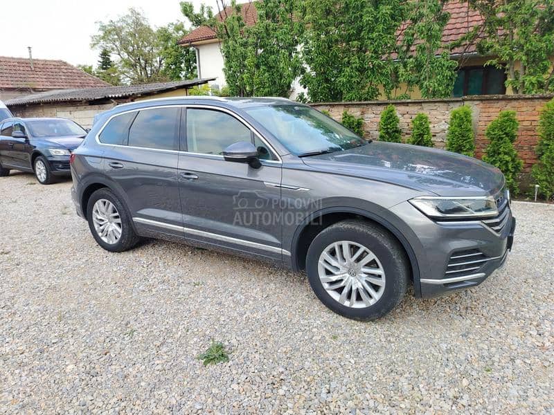 Volkswagen Touareg 3.0 tdi Virt dsg