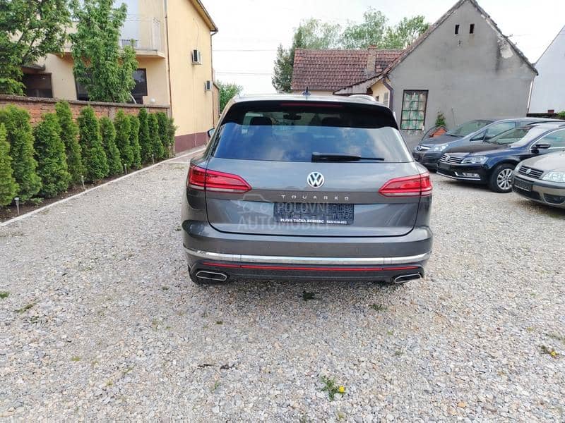 Volkswagen Touareg 3.0 tdi Virt dsg