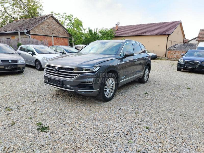 Volkswagen Touareg 3.0 tdi Virt dsg