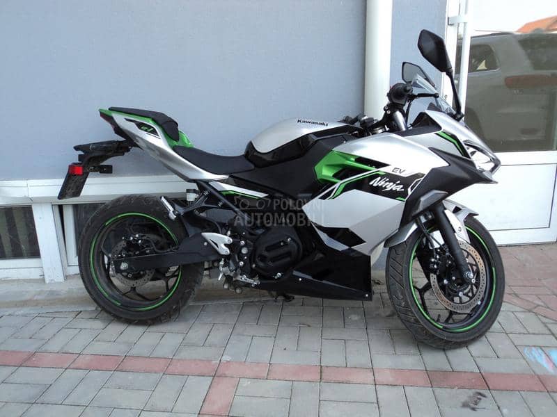 Kawasaki Ninja e-1