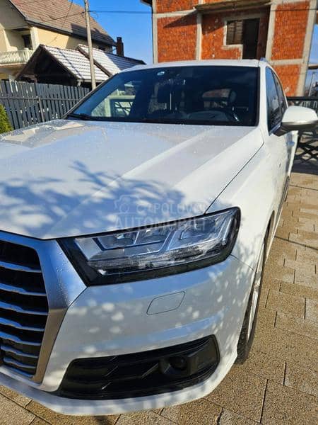 Audi Q7 3.0TDI/AUT/7sed