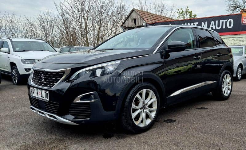 Peugeot 3008 1.2B  N O V
