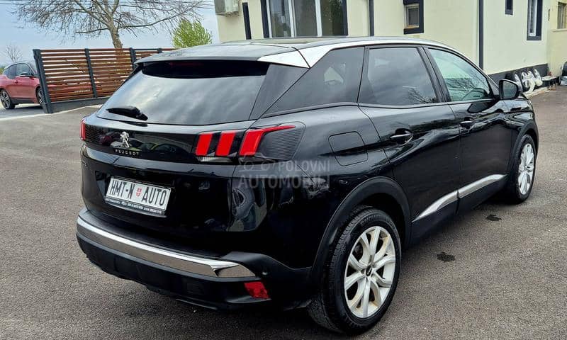 Peugeot 3008 1.2B  N O V