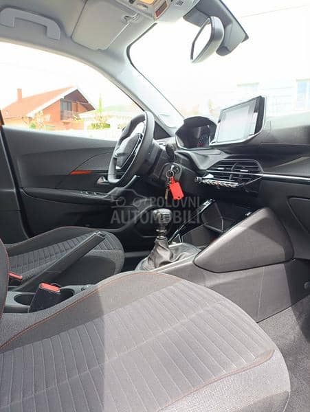 Peugeot 2008 1.2b/26000