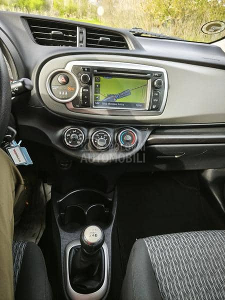 Toyota Yaris Nav/Kam
