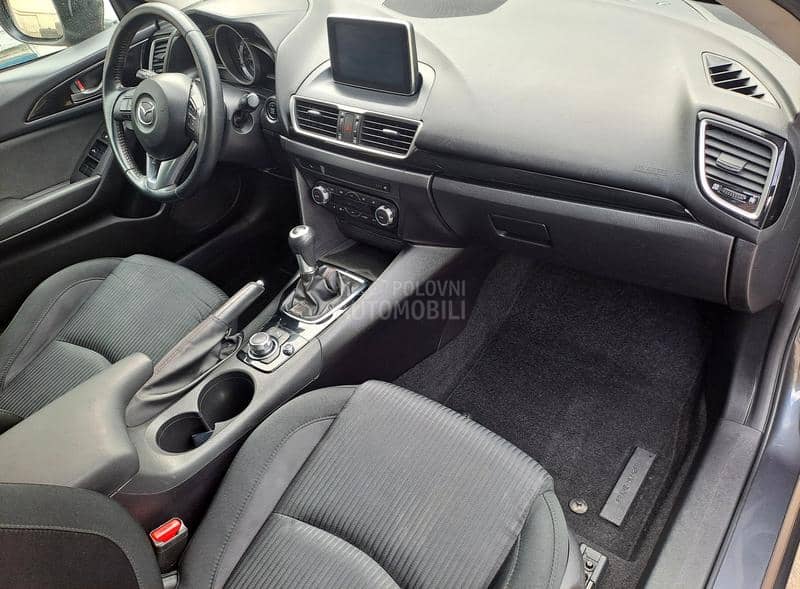 Mazda 3 N.A.V.I