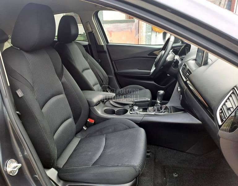 Mazda 3 N.A.V.I
