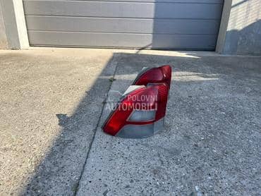 Zadnja Desna Stop Lampa za Toyota Yaris od 2009. do 2011. god.