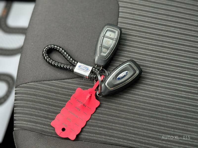 Ford Focus 1.6 TDCI / TITANIUM