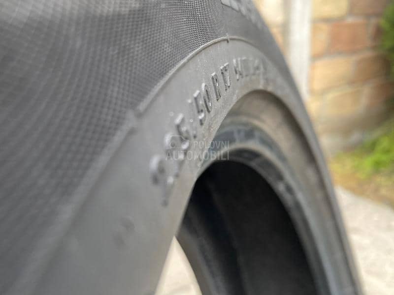 Continental 225/50 R17 Zimska