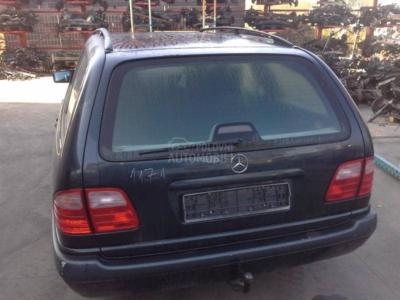 Mercedes Benz E Klasa 1997 -  kompletan auto u delovima