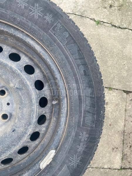 Michelin 215/65 R16 Zimska