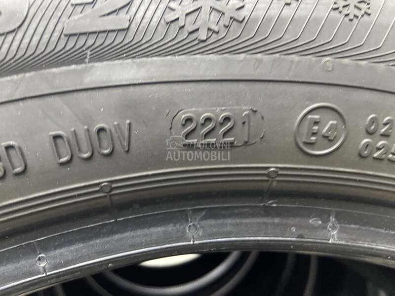 Semperit 185/60 R16 Zimska