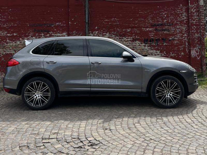 Porsche Cayenne 3.0 TDI Platinum