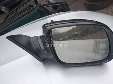 Retrovizor Desni za Audi Q7 za 2007. god.