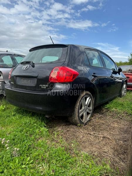 Toyota Auris DCAT 2008. god. -  kompletan auto u delovima